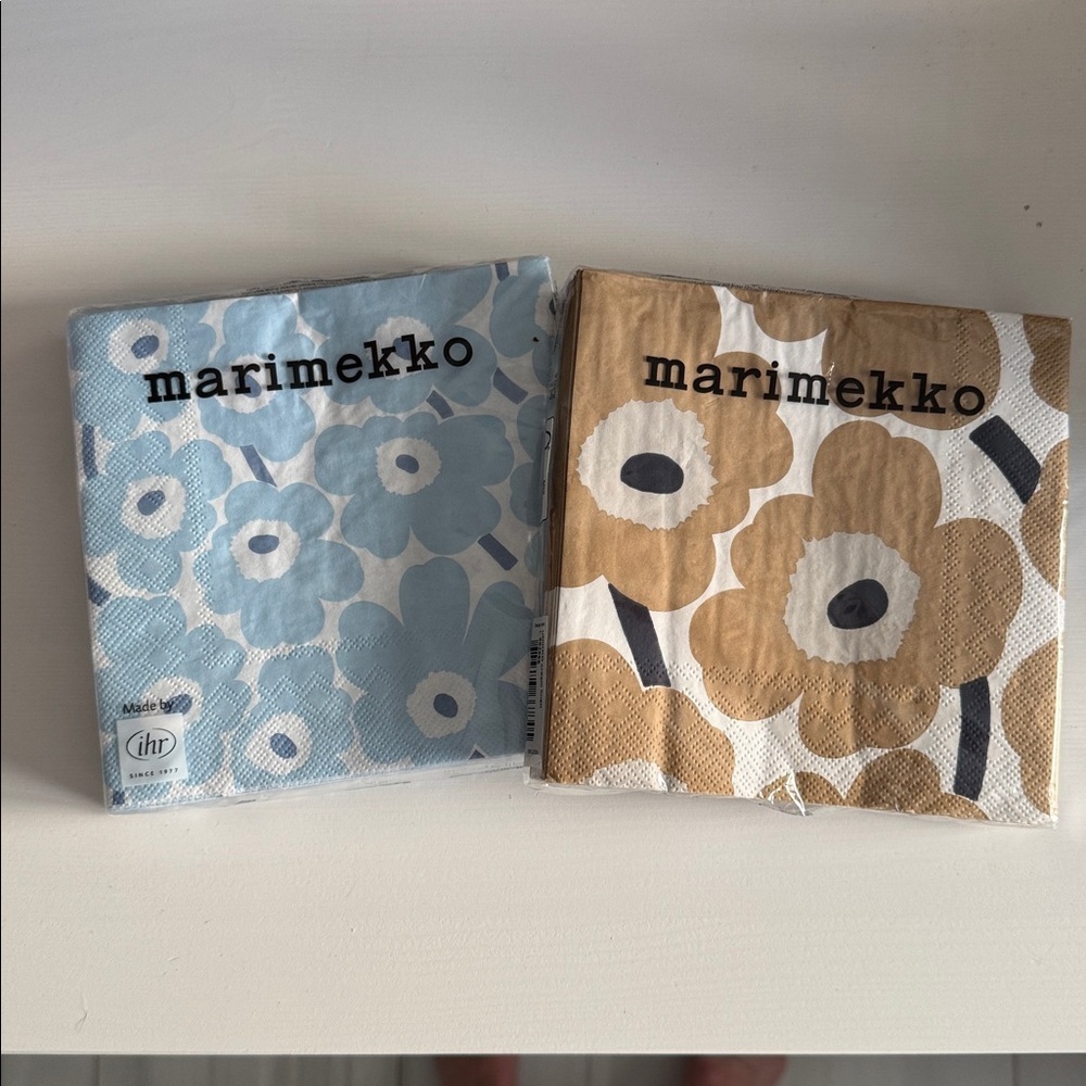 Marimekko Unikko Cream Linen and Mini Unikko Light Blue Dinner Napkins NIP - Picture 8 of 8